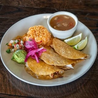 Lola's Tacos